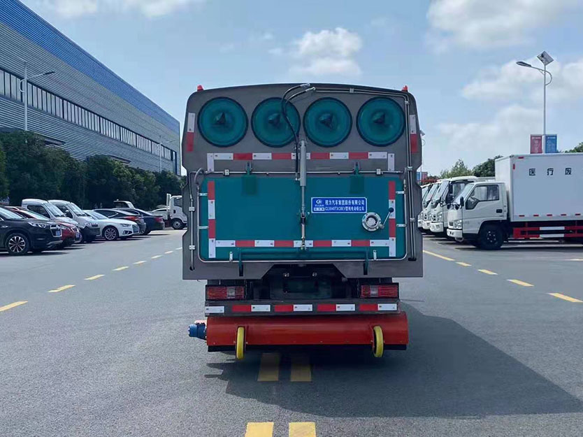 纯电动东风华神吸尘车